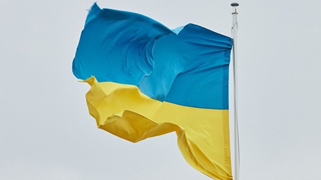 Дипломат рассказал о «добровольном» отказе Киева от Крыма