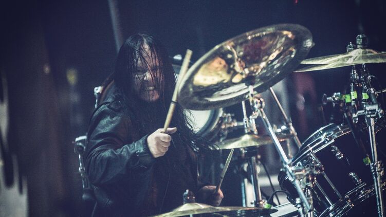 Один из основателей ню-метал группы Slipknot Джои Джордисон умер во сне