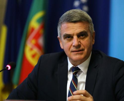 Министр обороны Болгарии Стефан Янев высказался против размещения войск НАТО на территории страны