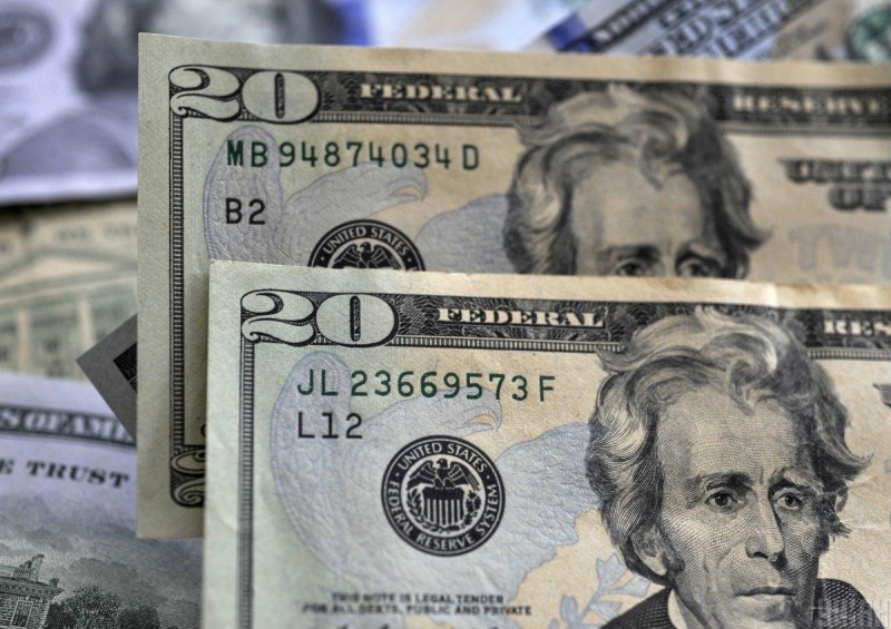 Новая агрессия РФ обвалит гривню вдвое: эксперт напугал прогнозом курса доллара