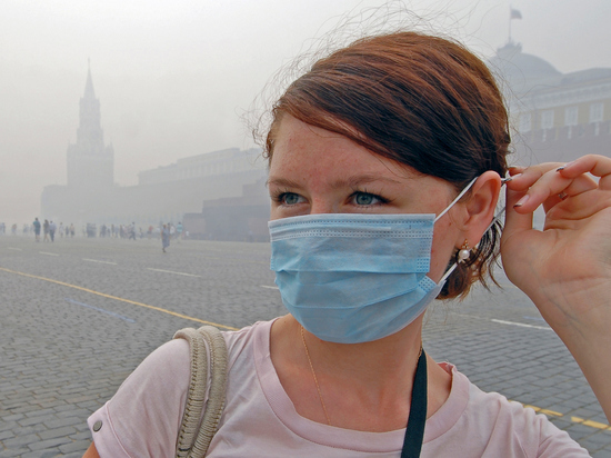 Врачи посоветовали спасаться от смога в Москве сезонными фруктами