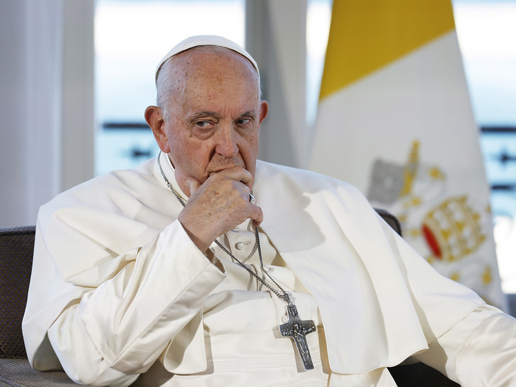 Папа Римский Франциск удивил кардиналов своими словами о благословении секс-меньшинств