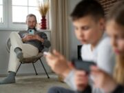 Лечение игровой зависимости у детей: помощь профессионалов