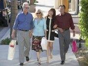 Достаточное количество общения в зрелом возрасте оказалось препятствием для развития деменции