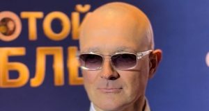 Егор Бероев внезапно объявил о разводе с Алферовой