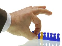 «Настоящая бойня»: одна из крупнейших газет увольняет сотни сотрудников