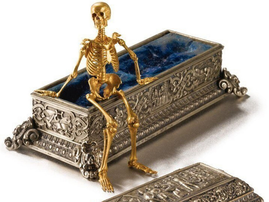 Роковые драгоценности: Япончика «погубил золотой скелет в серебяном гробике»